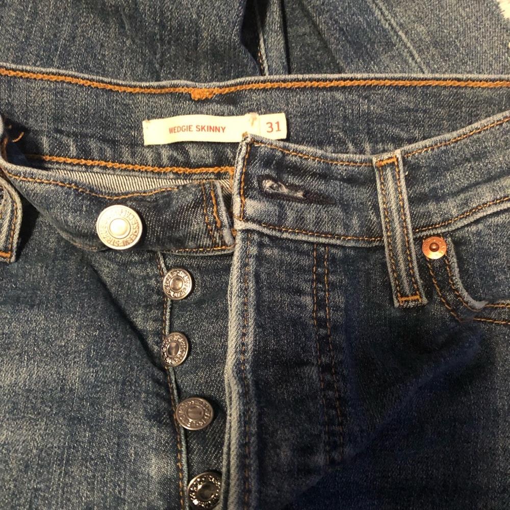 Levi’s Wedgie 31